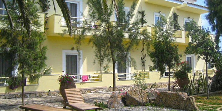 Ansicht einer Wohneinheit des Hotels San Georgio im Inselurlaub auf Korfu