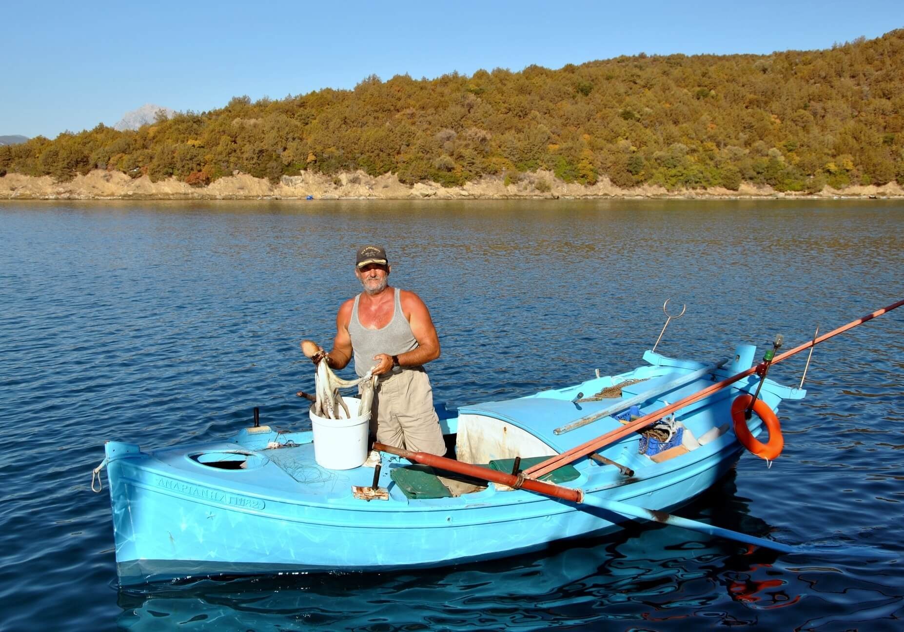 Angelboot auf dem Ionischen Meer